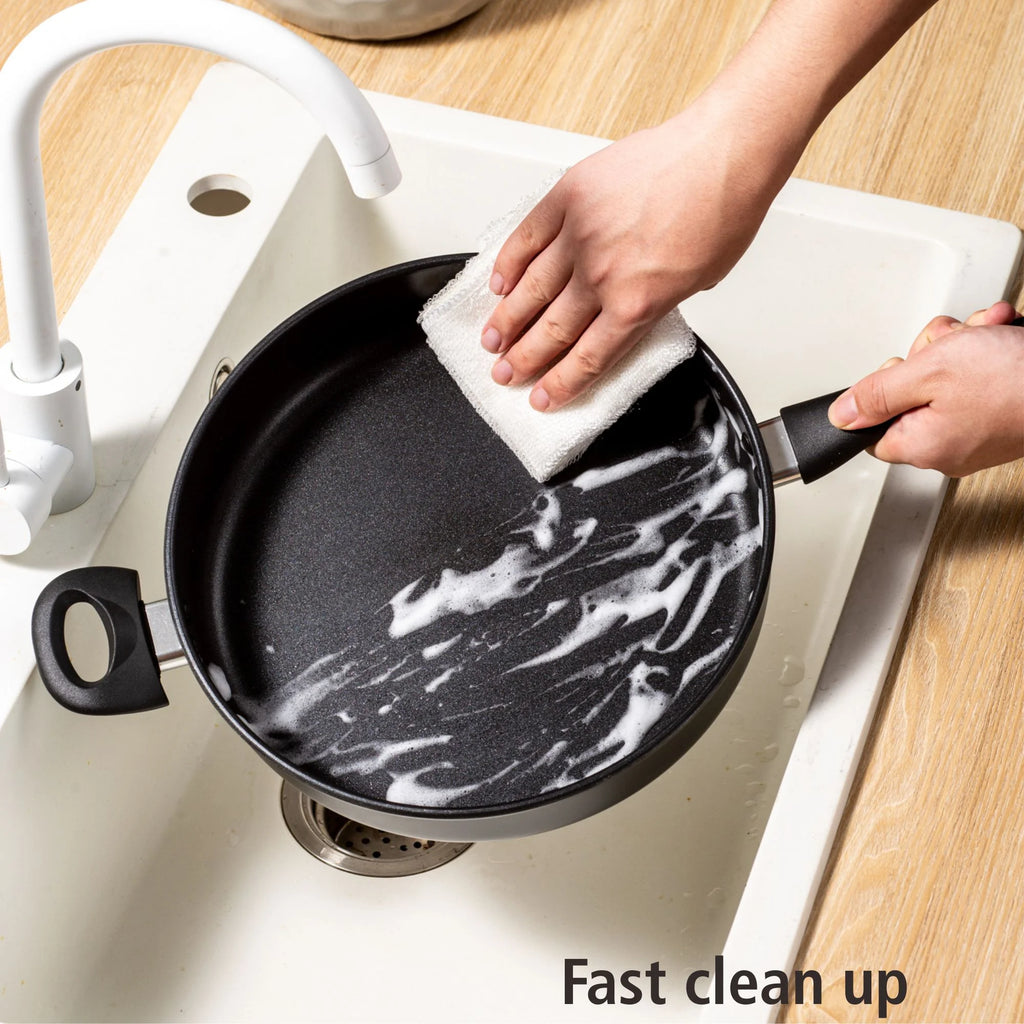 4-Quart Non-Stick Jumbo Cooker with Glass Lid, Black